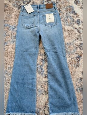 Hidden Blue Jeans Size 28 Side Slit Raw Hem New